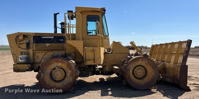 image for item ER8982 1988 Caterpillar 816B landfill compactor