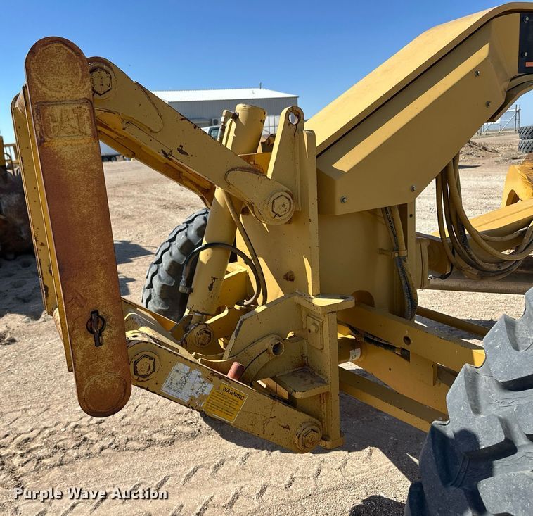 image for item ER8983 2002 Caterpillar 140H VHP motor grader