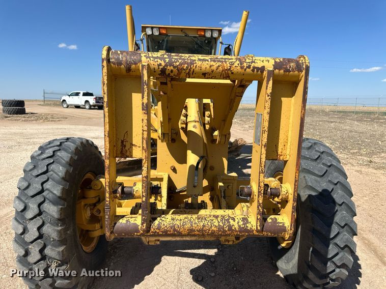 image for item ER8983 2002 Caterpillar 140H VHP motor grader