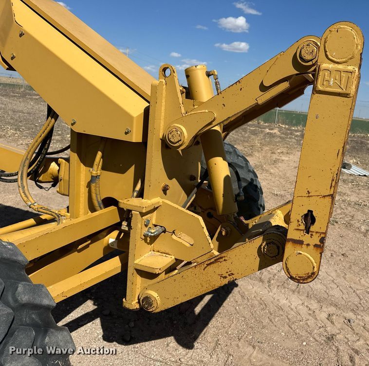 image for item ER8983 2002 Caterpillar 140H VHP motor grader