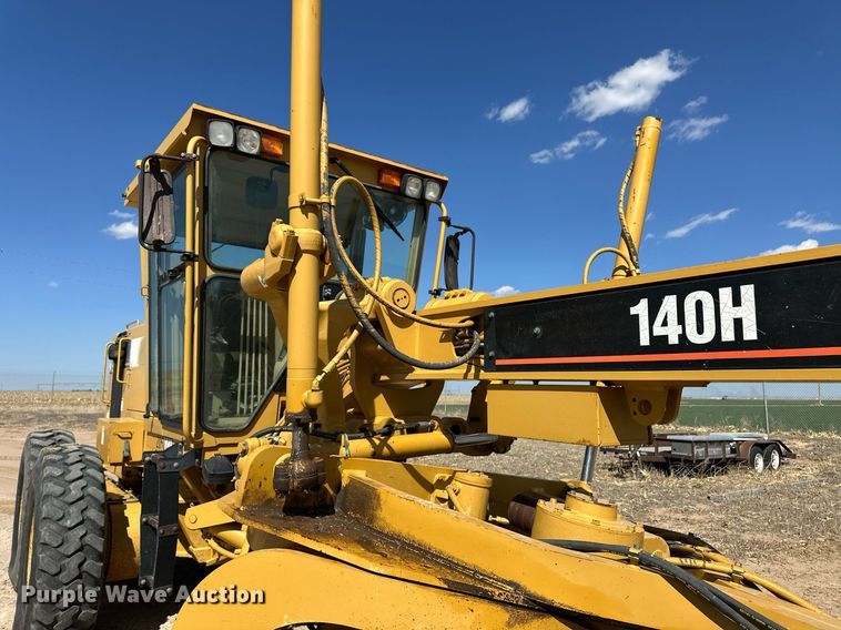 image for item ER8983 2002 Caterpillar 140H VHP motor grader