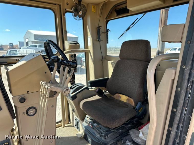 image for item ER8983 2002 Caterpillar 140H VHP motor grader