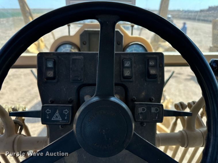 image for item ER8983 2002 Caterpillar 140H VHP motor grader