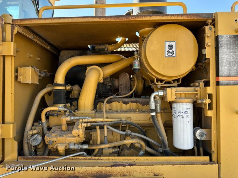 image for item ER8983 2002 Caterpillar 140H VHP motor grader