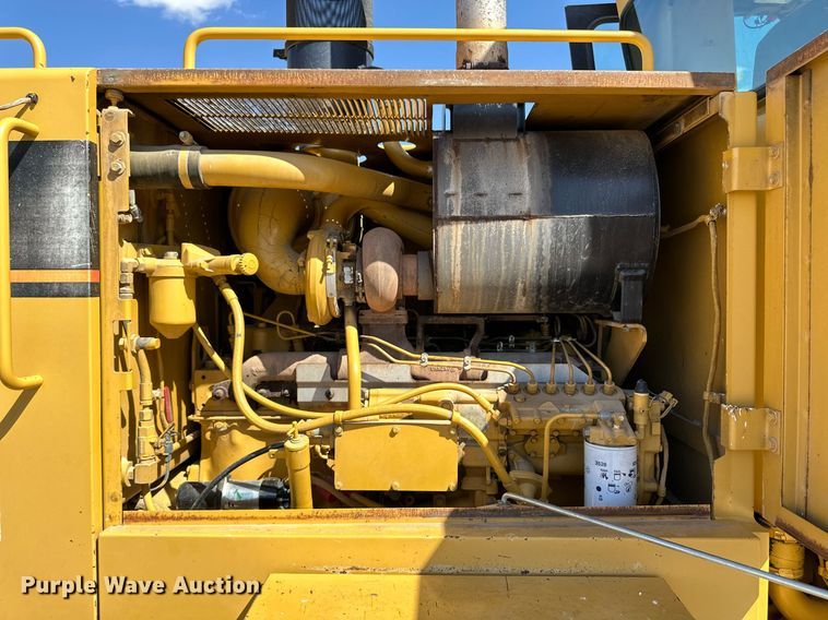 image for item ER8983 2002 Caterpillar 140H VHP motor grader