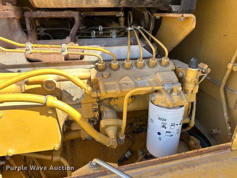 image for item ER8983 2002 Caterpillar 140H VHP motor grader