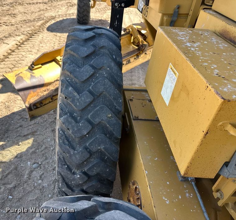 image for item ER8983 2002 Caterpillar 140H VHP motor grader