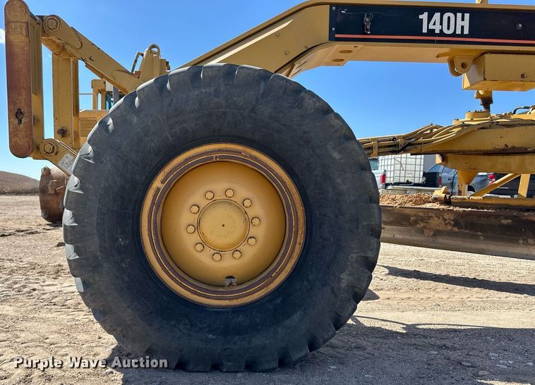 image for item ER8983 2002 Caterpillar 140H VHP motor grader