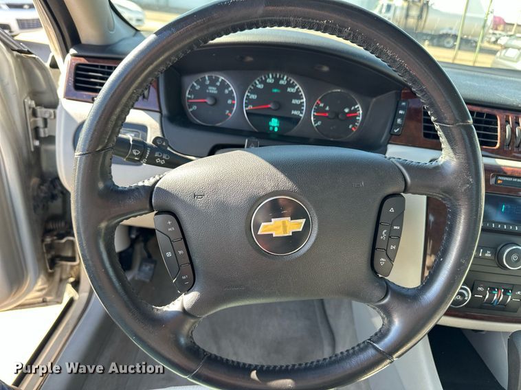 image for item ER8992 2011 Chevrolet Impala LT 
