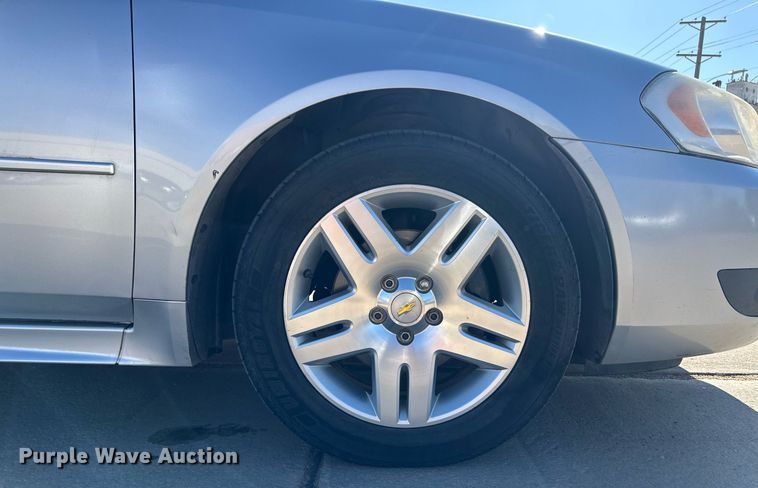 image for item ER8992 2011 Chevrolet Impala LT 