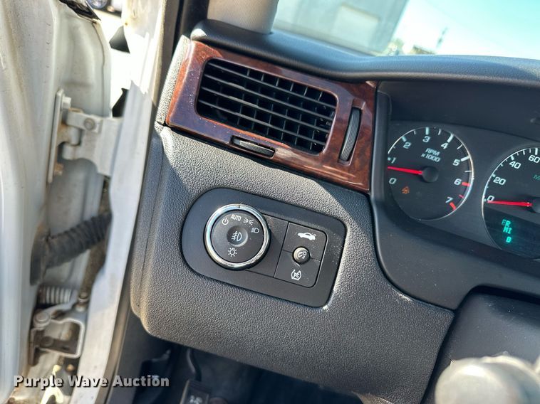 image for item ER8993 2011 Chevrolet Impala LT 