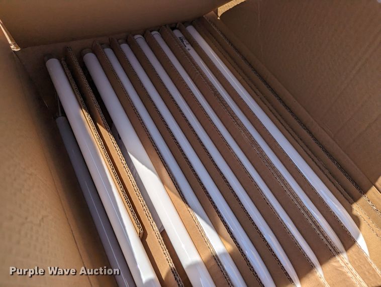 image for item LM9935 (20) 24