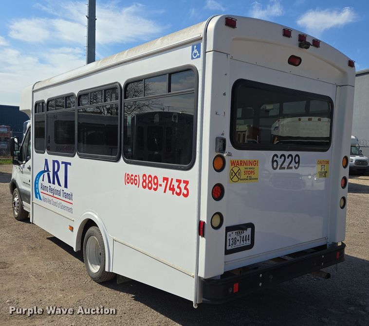 image for item NQ9194 2018 Glaval Ford Transit 350 shuttle bus