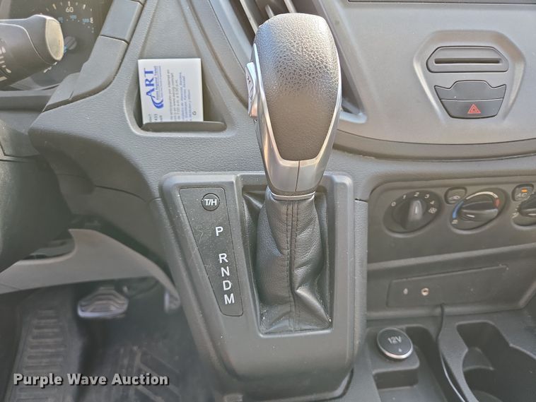 image for item NQ9194 2018 Glaval Ford Transit 350 shuttle bus