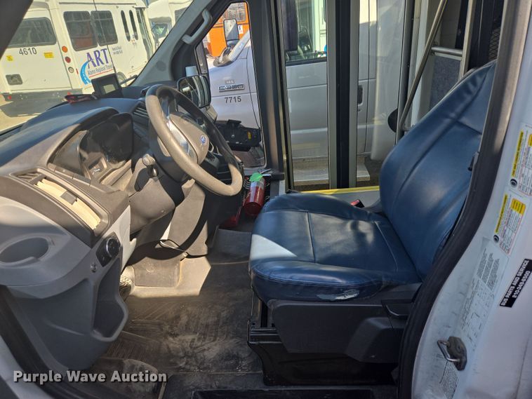 image for item NQ9194 2018 Glaval Ford Transit 350 shuttle bus