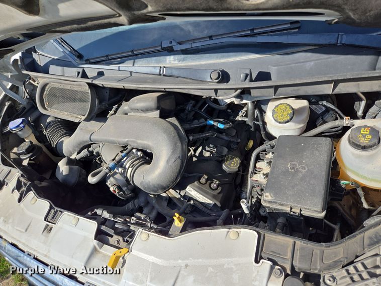 image for item NQ9194 2018 Glaval Ford Transit 350 shuttle bus