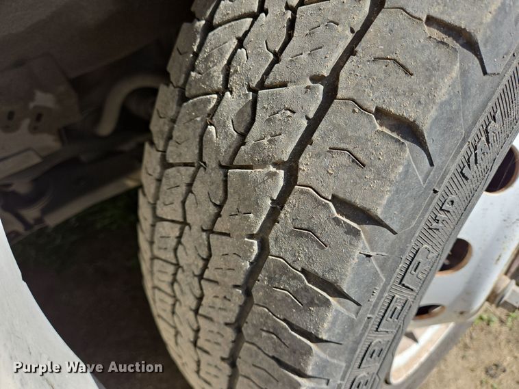 image for item NQ9194 2018 Glaval Ford Transit 350 shuttle bus