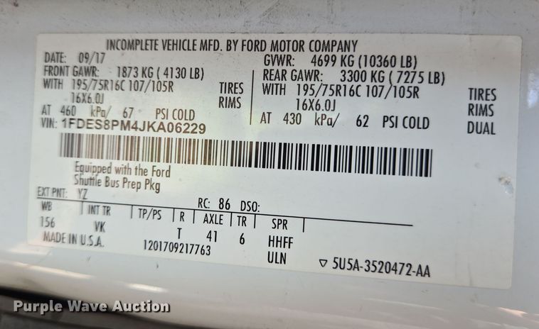 image for item NQ9194 2018 Glaval Ford Transit 350 shuttle bus