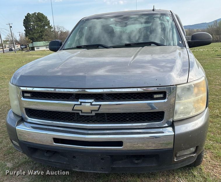 image for item OB9586 2009 Chevrolet Silverado 1500  Crew Cab pickup truck