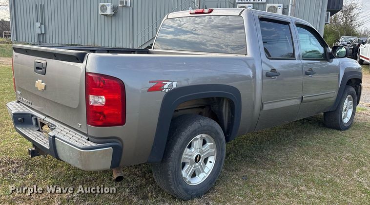 image for item OB9586 2009 Chevrolet Silverado 1500  Crew Cab pickup truck