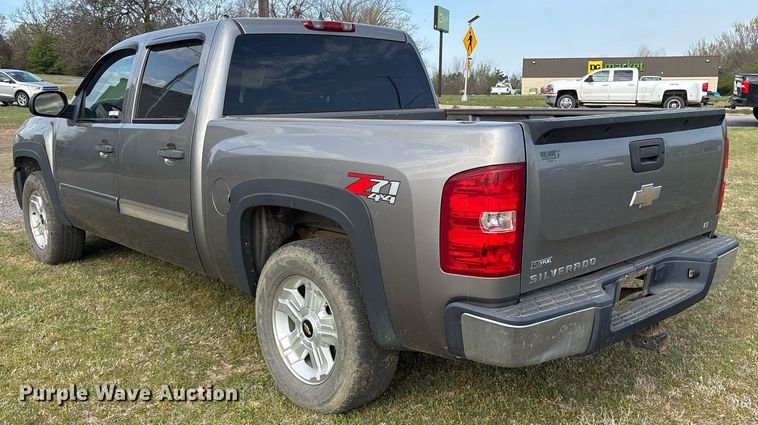 image for item OB9586 2009 Chevrolet Silverado 1500  Crew Cab pickup truck