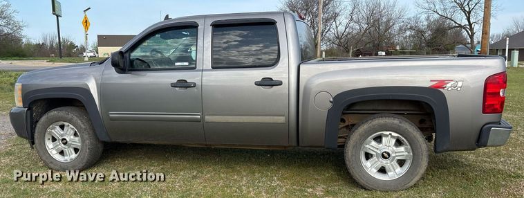 image for item OB9586 2009 Chevrolet Silverado 1500  Crew Cab pickup truck