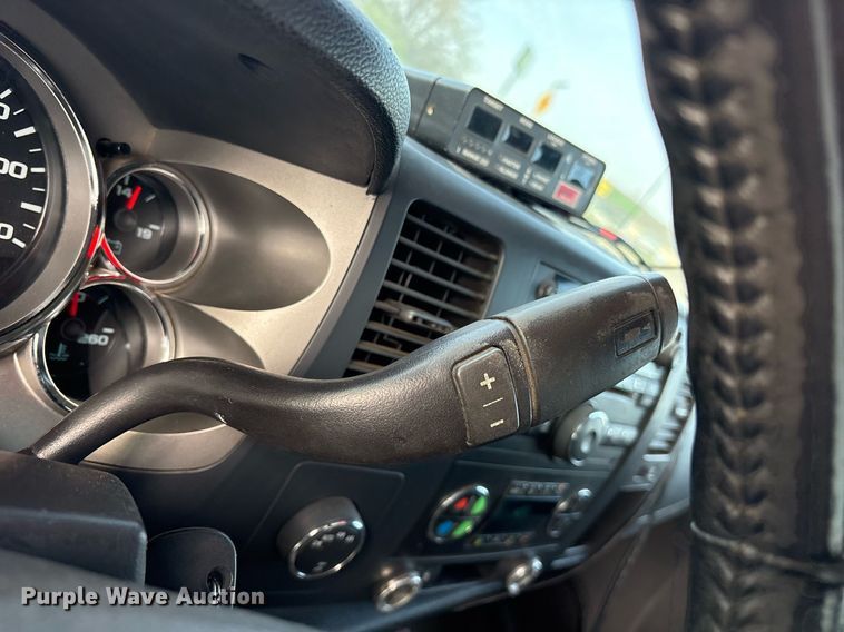 image for item OB9586 2009 Chevrolet Silverado 1500  Crew Cab pickup truck