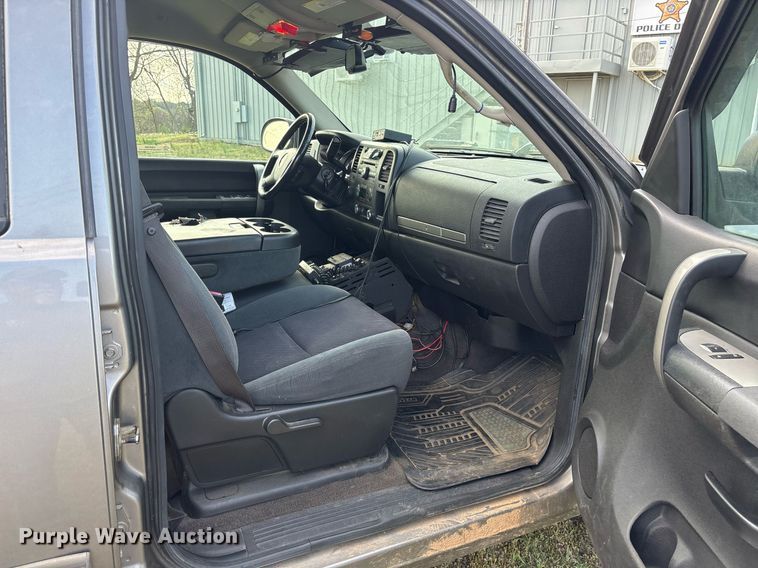 image for item OB9586 2009 Chevrolet Silverado 1500  Crew Cab pickup truck