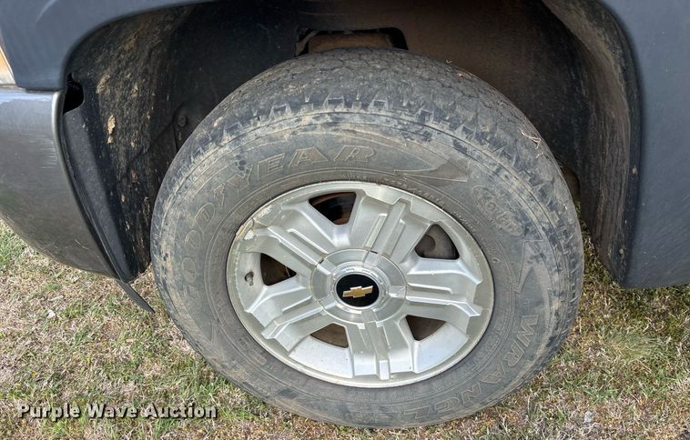 image for item OB9586 2009 Chevrolet Silverado 1500  Crew Cab pickup truck