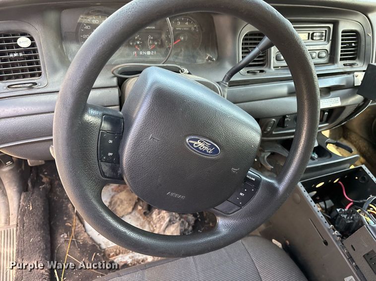 image for item OB9590 2008 Ford Crown Victoria Police Interceptor 