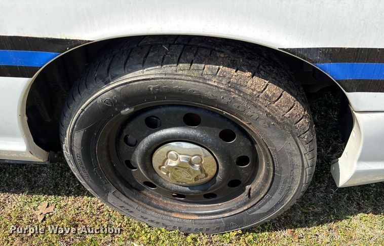 image for item OB9590 2008 Ford Crown Victoria Police Interceptor 