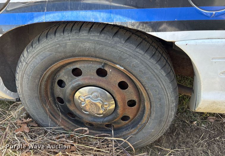 image for item OB9590 2008 Ford Crown Victoria Police Interceptor 