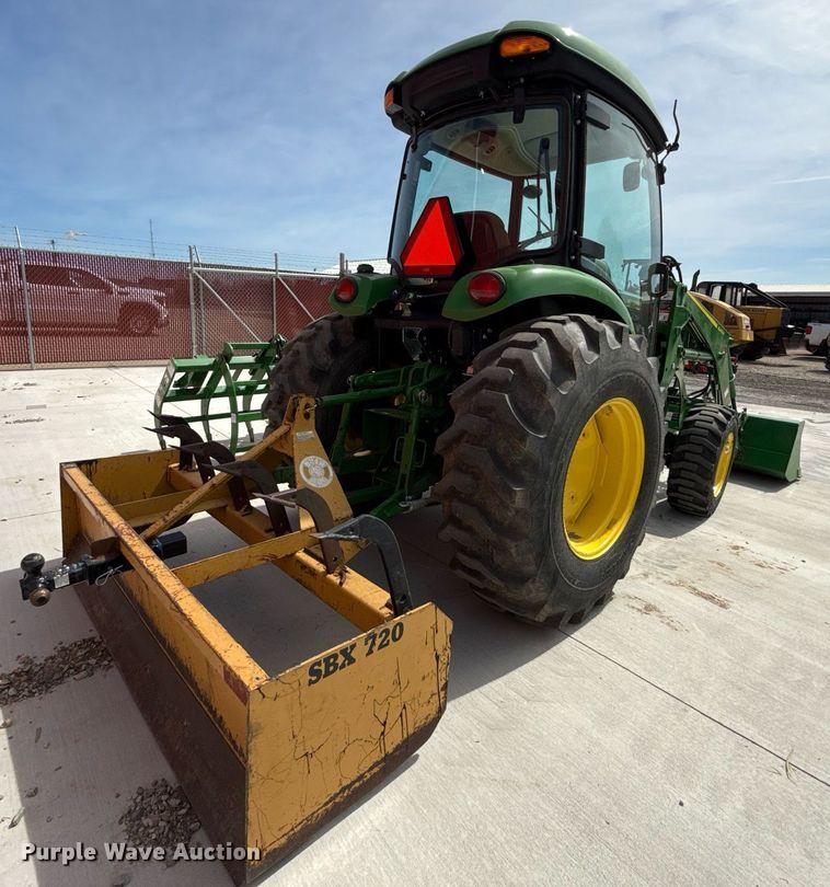 image for item DM5624 2022 John Deere 4052R MFWD tractor