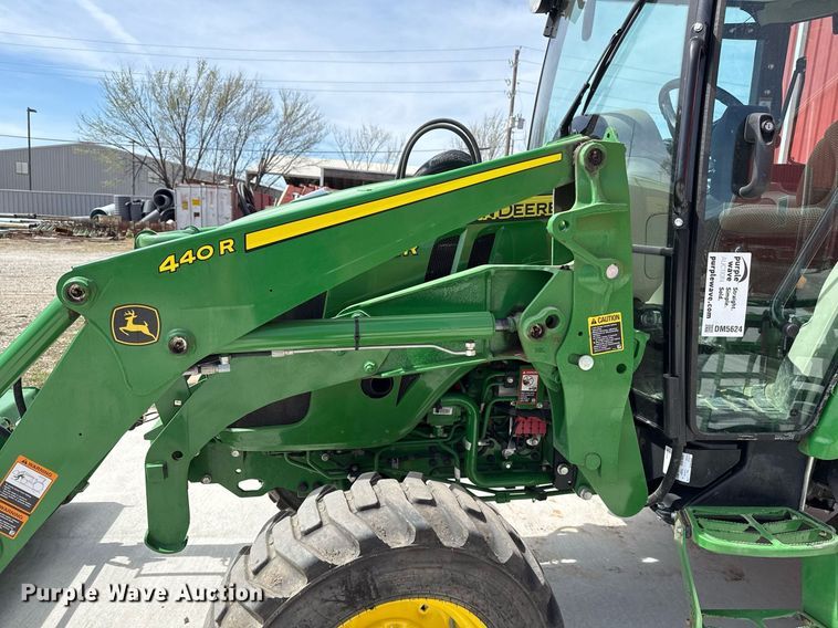 image for item DM5624 2022 John Deere 4052R MFWD tractor