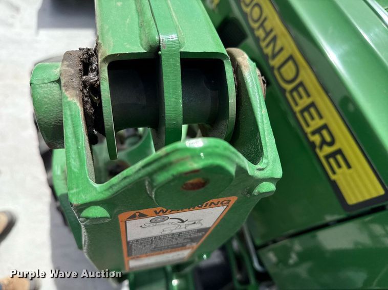 image for item DM5624 2022 John Deere 4052R MFWD tractor