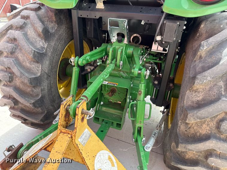 image for item DM5624 2022 John Deere 4052R MFWD tractor