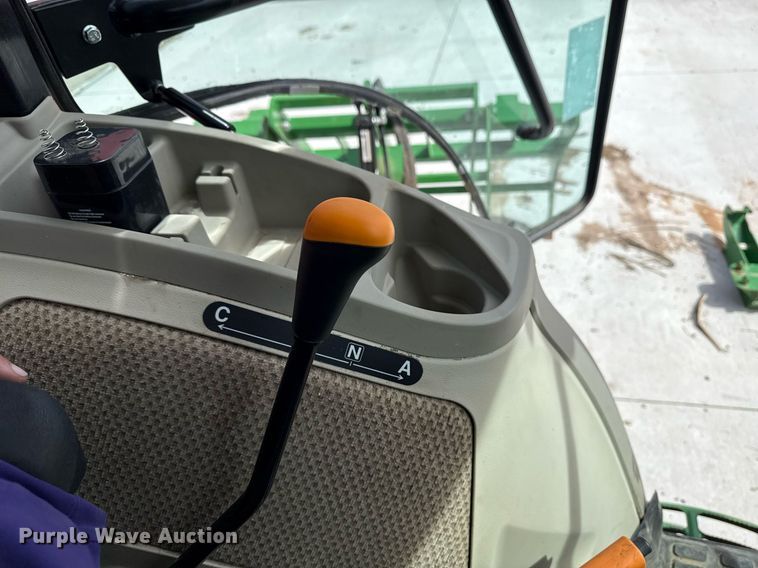 image for item DM5624 2022 John Deere 4052R MFWD tractor