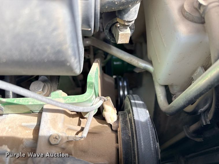 image for item DM5624 2022 John Deere 4052R MFWD tractor