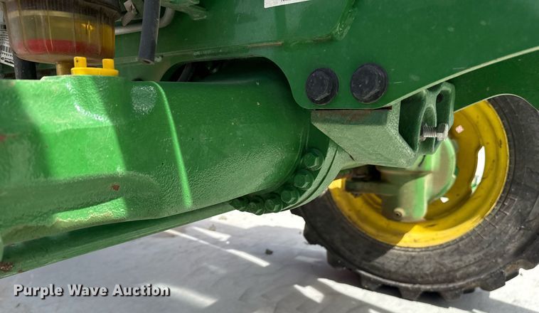 image for item DM5624 2022 John Deere 4052R MFWD tractor