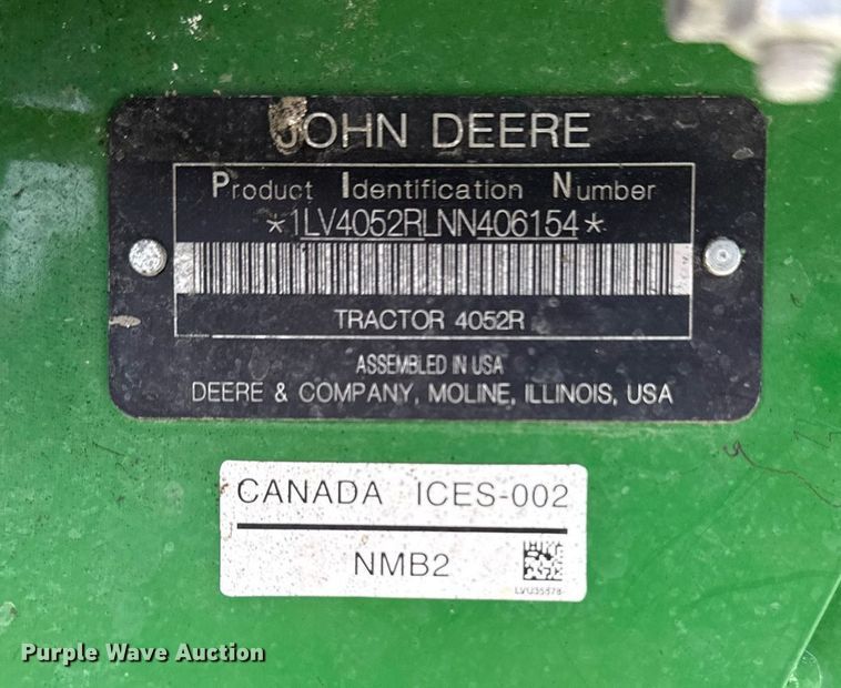 image for item DM5624 2022 John Deere 4052R MFWD tractor