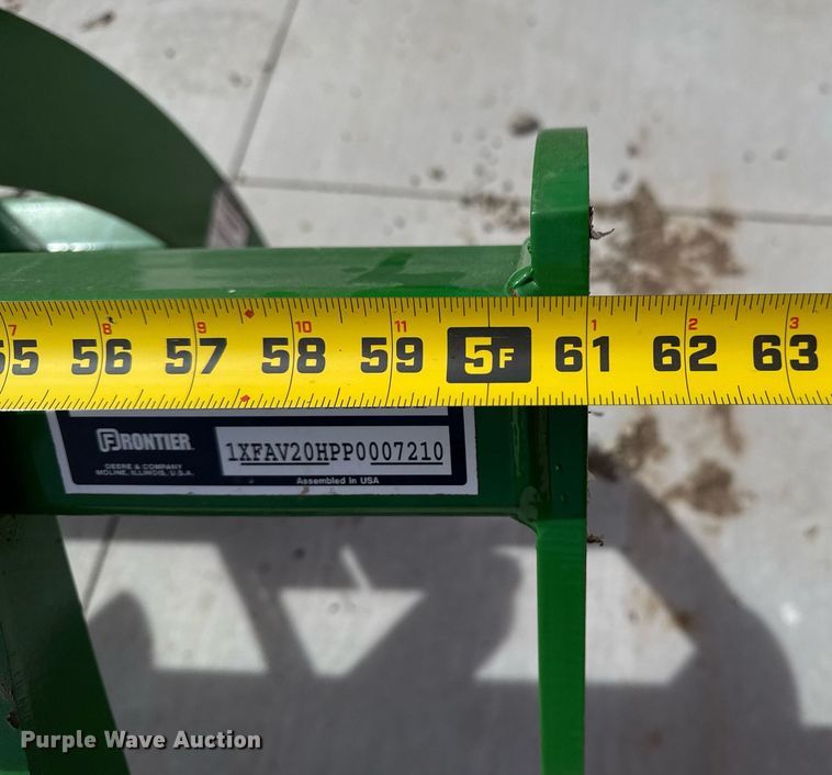 image for item DM5624 2022 John Deere 4052R MFWD tractor