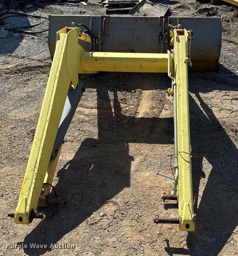 image for item DM5656 New Holland loader