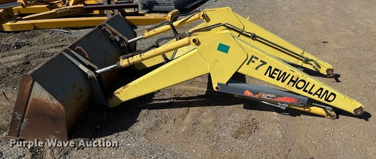 image for item DM5656 New Holland loader