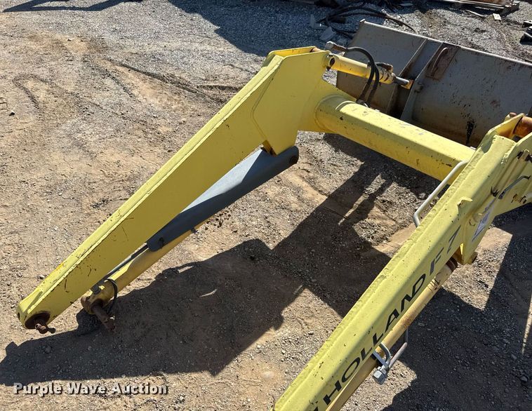 image for item DM5656 New Holland loader