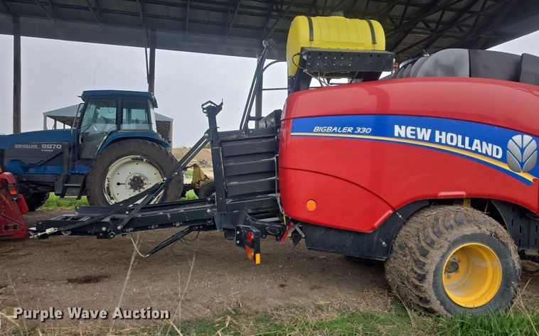 image for item DO7865 2014 New Holland BigBaler 330 large square baler