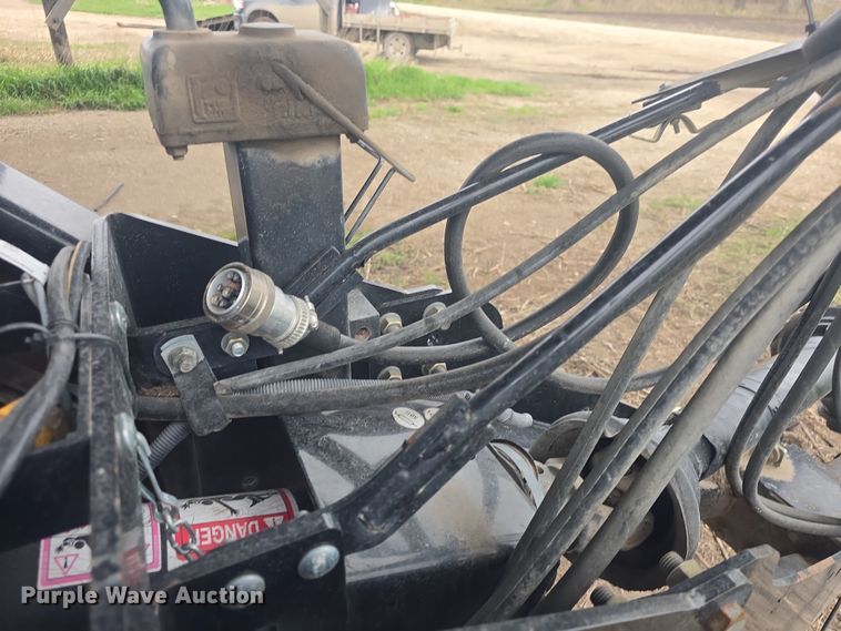 image for item DO7865 2014 New Holland BigBaler 330 large square baler