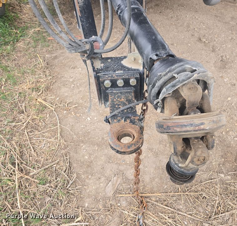 image for item DO7865 2014 New Holland BigBaler 330 large square baler