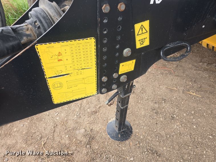 image for item DO7865 2014 New Holland BigBaler 330 large square baler