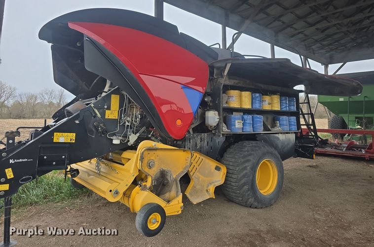 image for item DO7865 2014 New Holland BigBaler 330 large square baler