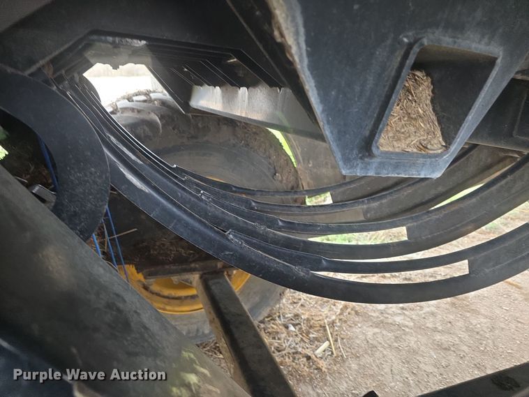 image for item DO7865 2014 New Holland BigBaler 330 large square baler